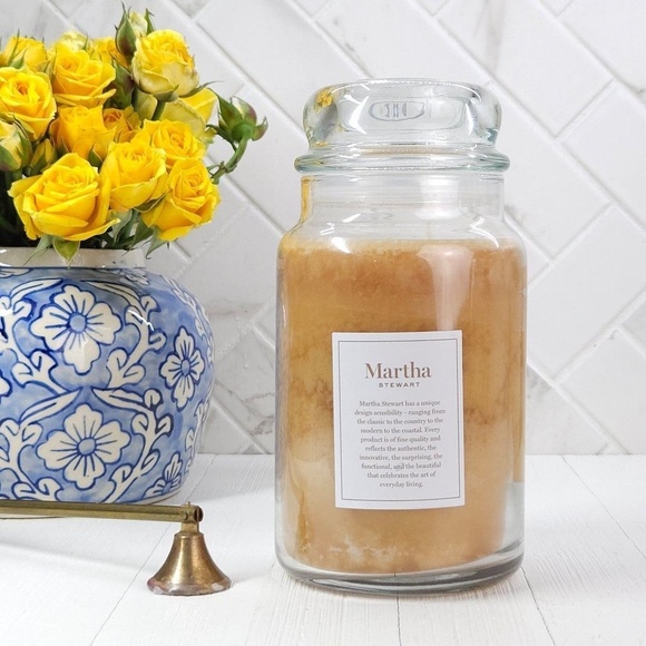 NEW Martha Stewart - 26oz. Two Wick Scented Candle - Caffe Latte NWT - Picture 2 of 5